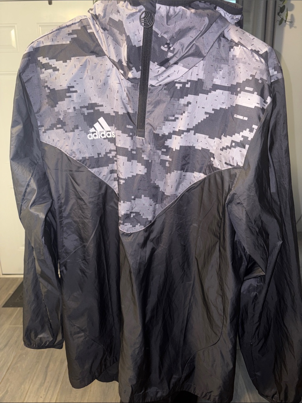 adidas Men’s Black and Gray Digital Camo Windbreaker Hooded Jacket Medium